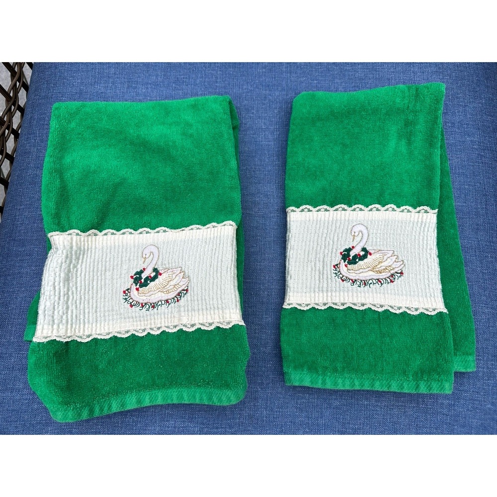 Vintage R.A.BRIGGS 100% Cotton 2 Lace Trim Swan Embroidery green Hand Towels